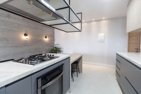 Apartamento à venda com 92m², 2 quartos e 2 vagasCozinha