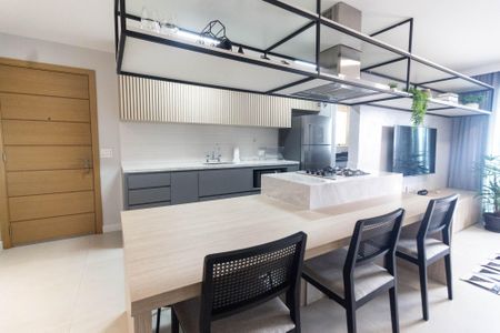 Apartamento à venda com 92m², 2 quartos e 2 vagasCozinha