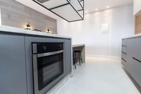 Apartamento à venda com 92m², 2 quartos e 2 vagasCozinha