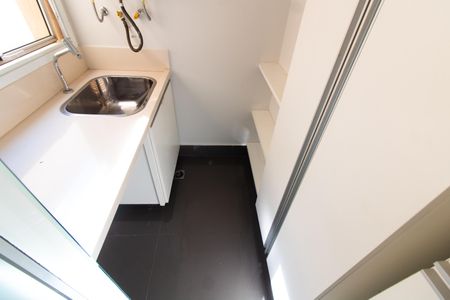 Apartamento à venda com 170m², 3 quartos e 3 vagas Apartamento à venda com 170m², 3 quartos e 3 vagasÁrea de Serviço