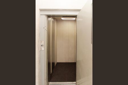 Studio para alugar com 48m², 1 quarto e sem vaga Studio para alugar com 48m², 1 quarto e sem vagaElevador