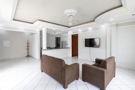 Sala de apartamento para alugar com 3 quartos, 200m² em Nova Mirim, Praia Grande