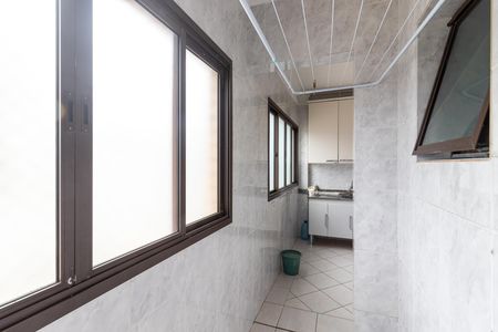 Apartamento para alugar com 200m², 3 quartos e 2 vagas Apartamento para alugar com 200m², 3 quartos e 2 vagasÁrea de serviço
