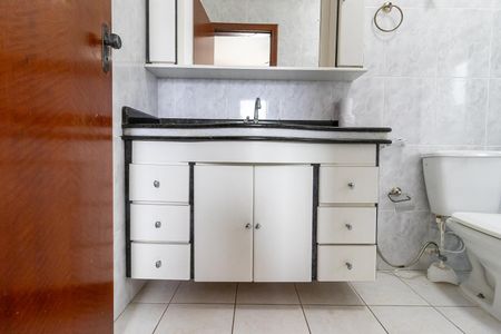 Apartamento para alugar com 200m², 3 quartos e 2 vagas Apartamento para alugar com 200m², 3 quartos e 2 vagasBanheiro da Suíte 2