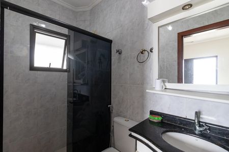 Apartamento para alugar com 200m², 3 quartos e 2 vagas Apartamento para alugar com 200m², 3 quartos e 2 vagasBanheiro da Suíte 1