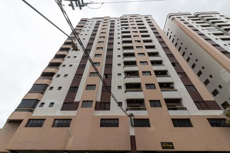 Apartamento para alugar com 200m², 3 quartos e 2 vagas Apartamento para alugar com 200m², 3 quartos e 2 vagasFachada