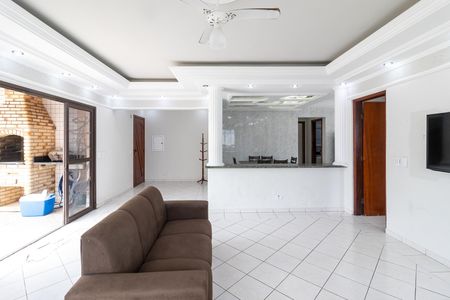 Apartamento para alugar com 200m², 3 quartos e 2 vagas Apartamento para alugar com 200m², 3 quartos e 2 vagasSala