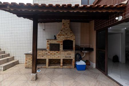 Apartamento para alugar com 200m², 3 quartos e 2 vagas Apartamento para alugar com 200m², 3 quartos e 2 vagasÁrea comum - Churrasqueira