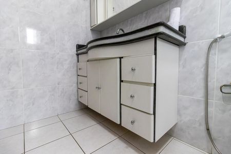 Apartamento para alugar com 200m², 3 quartos e 2 vagas Apartamento para alugar com 200m², 3 quartos e 2 vagasBanheiro da Suíte 2