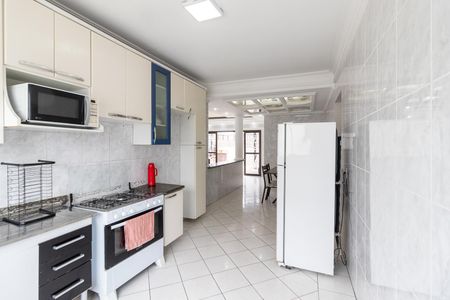 Apartamento para alugar com 200m², 3 quartos e 2 vagas Apartamento para alugar com 200m², 3 quartos e 2 vagasCozinha