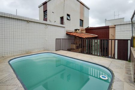Apartamento para alugar com 200m², 3 quartos e 2 vagas Apartamento para alugar com 200m², 3 quartos e 2 vagasÁrea comum - Piscina