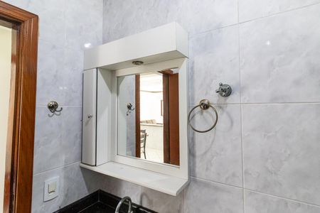 Apartamento para alugar com 200m², 3 quartos e 2 vagas Apartamento para alugar com 200m², 3 quartos e 2 vagasBanheiro Social