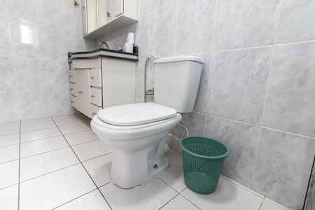 Apartamento para alugar com 200m², 3 quartos e 2 vagas Apartamento para alugar com 200m², 3 quartos e 2 vagasBanheiro da Suíte 2