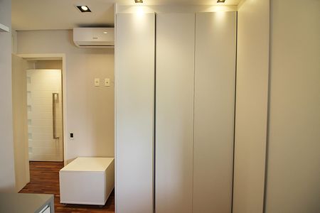 Apartamento à venda com 242m², 3 quartos e 4 vagasSuíte 3