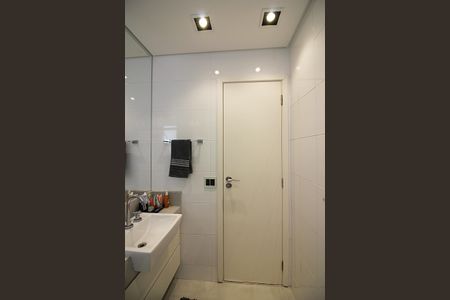 Apartamento à venda com 242m², 3 quartos e 4 vagasSuíte 3 Banheiro 