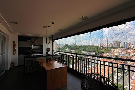 Apartamento à venda com 242m², 3 quartos e 4 vagasSala Sacada