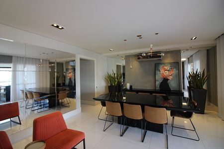 Apartamento à venda com 242m², 3 quartos e 4 vagasSala 