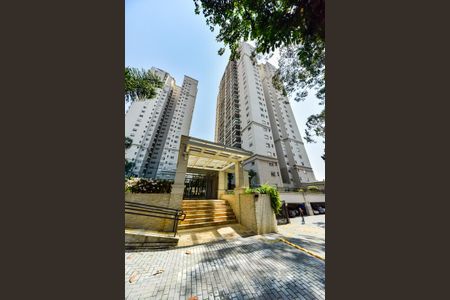 Apartamento à venda com 242m², 3 quartos e 4 vagasFachada