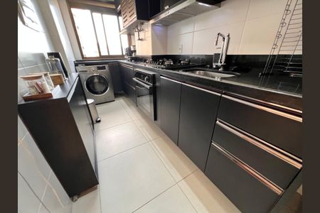 Apartamento à venda com 119m², 2 quartos e 1 vagaCozinha / Area de Serviço