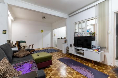 Casa à venda com 525m², 8 quartos e 4 vagas Casa à venda com 525m², 8 quartos e 4 vagasCasa 2 - Sala