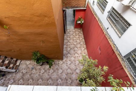 Casa à venda com 525m², 8 quartos e 4 vagas Casa à venda com 525m², 8 quartos e 4 vagasCasa 1 - Varanda da Suíte 1