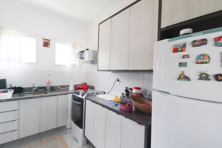 Casa de condomínio à venda com 106m², 3 quartos e 2 vagas Casa de condomínio à venda com 106m², 3 quartos e 2 vagasCozinha e Área de Serviço