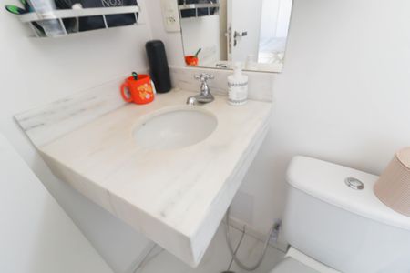 Casa de condomínio à venda com 106m², 3 quartos e 2 vagas Casa de condomínio à venda com 106m², 3 quartos e 2 vagasSuíte