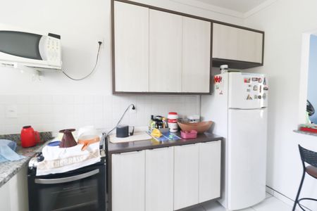 Casa de condomínio à venda com 106m², 3 quartos e 2 vagas Casa de condomínio à venda com 106m², 3 quartos e 2 vagasCozinha e Área de Serviço