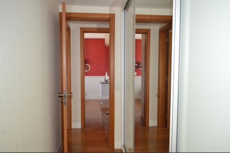 Apartamento à venda com 140m², 3 quartos e 2 vagasSuíte 3