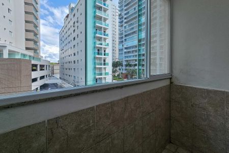 Apartamento para alugar com 55m², 1 quarto e 1 vaga Apartamento para alugar com 55m², 1 quarto e 1 vagaVaranda