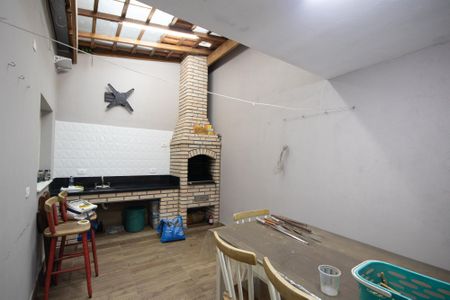 Casa à venda com 140m², 3 quartos e 2 vagas Casa à venda com 140m², 3 quartos e 2 vagasÁrea comum