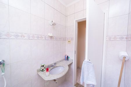 Casa à venda com 150m², 2 quartos e 1 vaga Casa à venda com 150m², 2 quartos e 1 vagaBanheiro