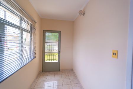 Casa à venda com 150m², 2 quartos e 1 vaga Casa à venda com 150m², 2 quartos e 1 vagaHall de entrada