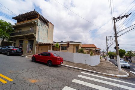 Casa à venda com 150m², 2 quartos e 1 vaga Casa à venda com 150m², 2 quartos e 1 vagaFachada