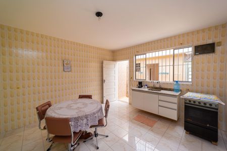 Casa à venda com 150m², 2 quartos e 1 vaga Casa à venda com 150m², 2 quartos e 1 vagaCozinha