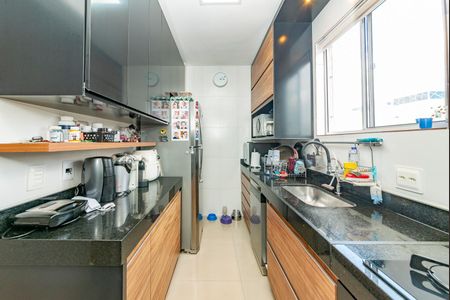 Apartamento à venda com 110m², 2 quartos e 2 vagasCozinha