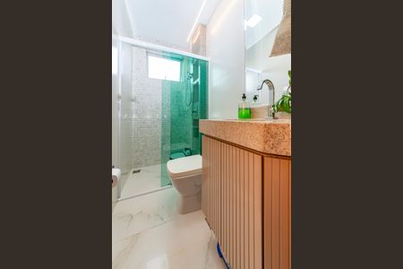 Apartamento à venda com 110m², 2 quartos e 2 vagasBanheiro Social