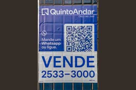 Apartamento à venda com 110m², 2 quartos e 2 vagasPlaca de vende instalada na fachada do prédio (HMFD-345)