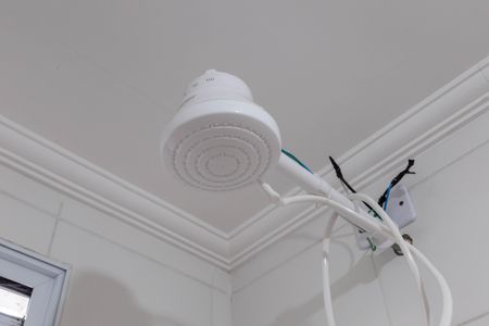 Banheiro de apartamento para alugar com 2 quartos, 50m² em Centro, Guarulhos