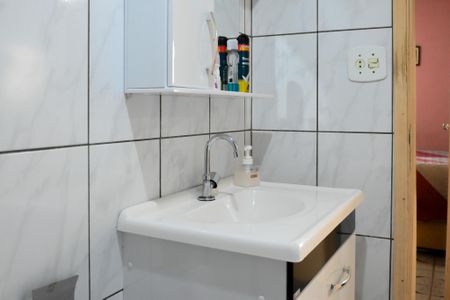 Apartamento à venda com 74m², 2 quartos e 1 vaga Apartamento à venda com 74m², 2 quartos e 1 vagaBanheiro
