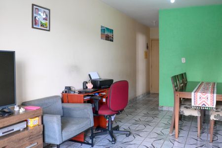 Apartamento à venda com 74m², 2 quartos e 1 vaga Apartamento à venda com 74m², 2 quartos e 1 vagaSala