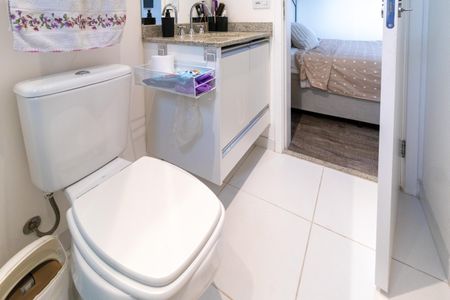 Apartamento à venda com 69m², 2 quartos e 1 vagaBanheiro da Suíte