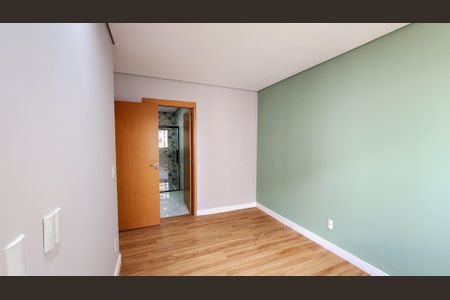 Apartamento à venda com 70m², 2 quartos e 1 vagaQuarto 02