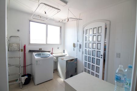 Apartamento para alugar com 190m², 4 quartos e 3 vagasÁrea de Serviço