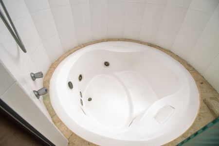 Apartamento para alugar com 190m², 4 quartos e 3 vagasBanheiro da Suíte 2