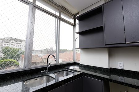 Apartamento à venda com 64m², 2 quartos e sem vaga Apartamento à venda com 64m², 2 quartos e sem vagaCozinha