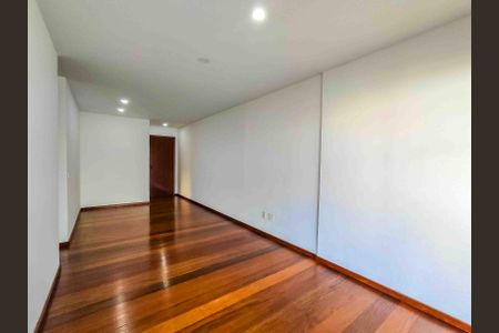 Apartamento à venda com 112m², 3 quartos e 2 vagas Apartamento à venda com 112m², 3 quartos e 2 vagasSala