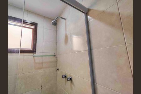 Apartamento à venda com 112m², 3 quartos e 2 vagas Apartamento à venda com 112m², 3 quartos e 2 vagasBanheiro da Suíte