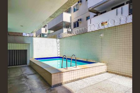 Apartamento à venda com 112m², 3 quartos e 2 vagas Apartamento à venda com 112m², 3 quartos e 2 vagasÁrea Comum Piscina