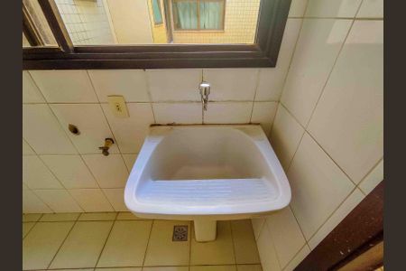 Apartamento à venda com 112m², 3 quartos e 2 vagas Apartamento à venda com 112m², 3 quartos e 2 vagasÁrea de Serviço